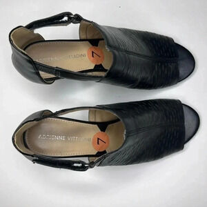 Adrienne Vittadini River Black Perforated Leather Wedge Sandals Size 7